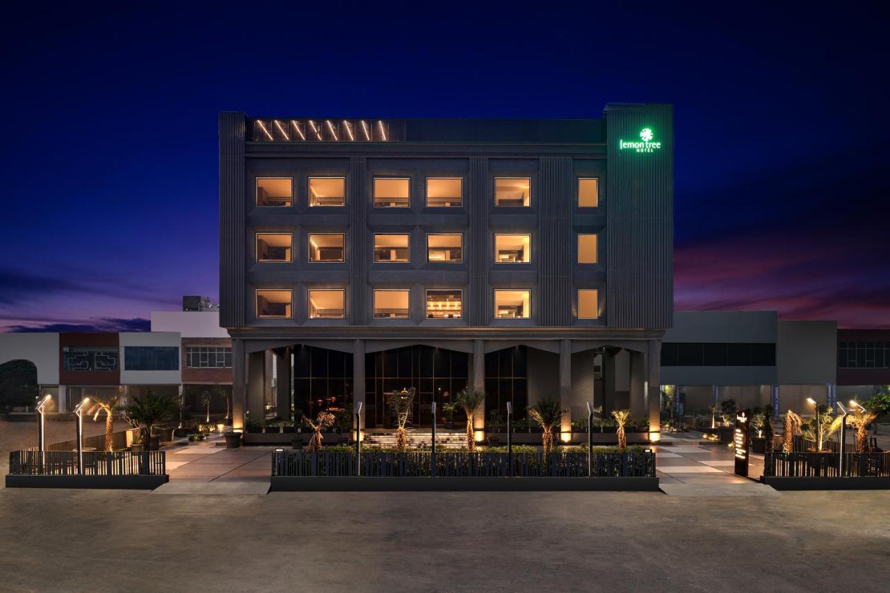 Lemon Tree Hotel, Hisār Exterior foto
